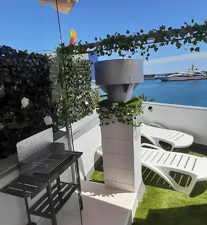 Lägenhet Port 4 *