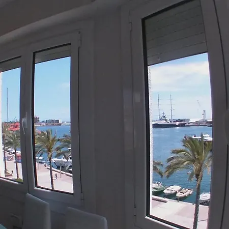 Port 4 Apartment *